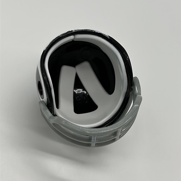 Los Angeles Rams NFL Vintage Pocket Pro Mini Riddell Football Helmet - Picture 6 of 6